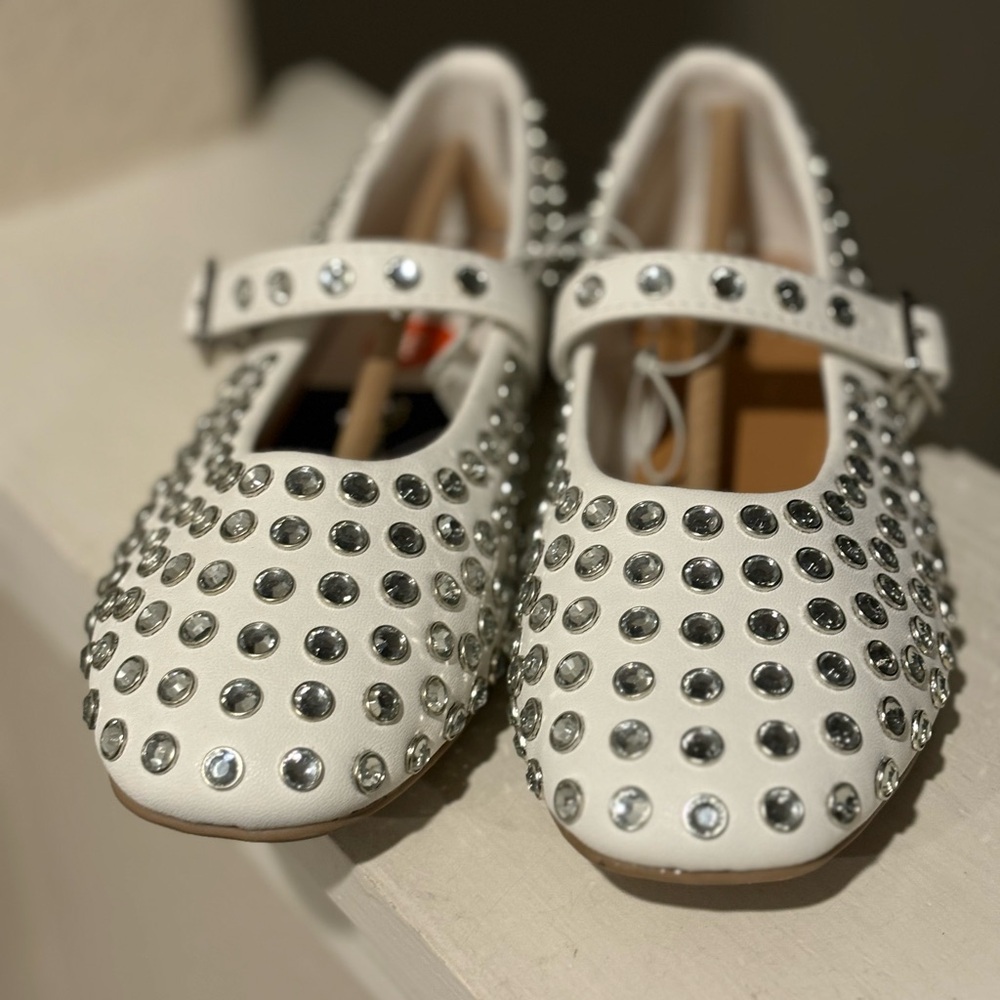 Kids Toree Rhinestone Ballet Flats White - Art Class Multiple Youth Sizes - Picture 3 of 8